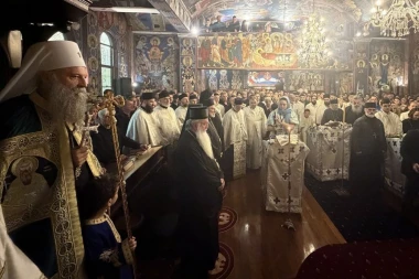 “NAJVEĆE PROKLETSTVO JE MRŽNJA I BES!”: Patrijarh veličanstveno dočekan u Sidneju, a njegova poruka o podelama odjekuje i u Srbiji