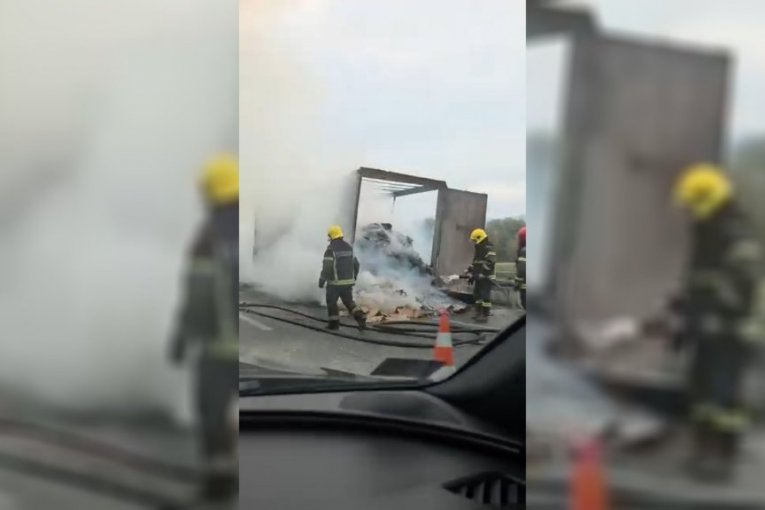 Požar na auto-putu "Miloš Veliki"