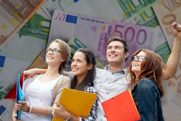 Otvoren konkurs za studentske stipendije: Prijave traju do 30. oktobra - evo kako do novca!