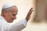 PAPA LAV XIV SE OPORAVLJA POSLE OPERACIJE PLUĆA: Drugu noć u bolnici proveo mirno, poznato kako se oseća