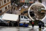 KATASTROFA U ISTANBULU, BROJE SE MRTVI! Četvoro ljudi NESTALO, spasilačke ekipe izvlače ZAROBLJENE građane, sve je pod VODOM - JEZIVE SCENE U TURSKOJ! (FOTO, VIDEO)