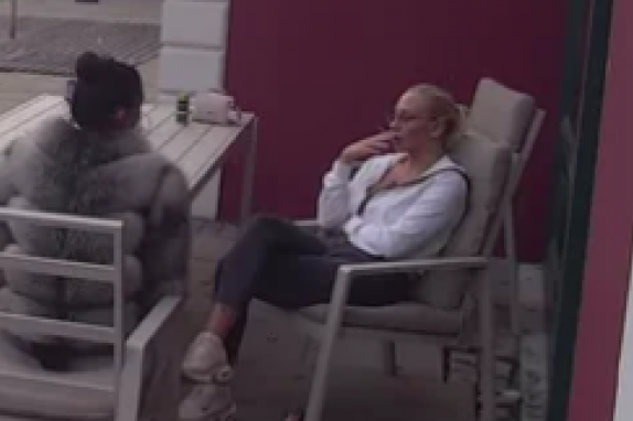 Laura Prgomet teši Gloriju Jelovac