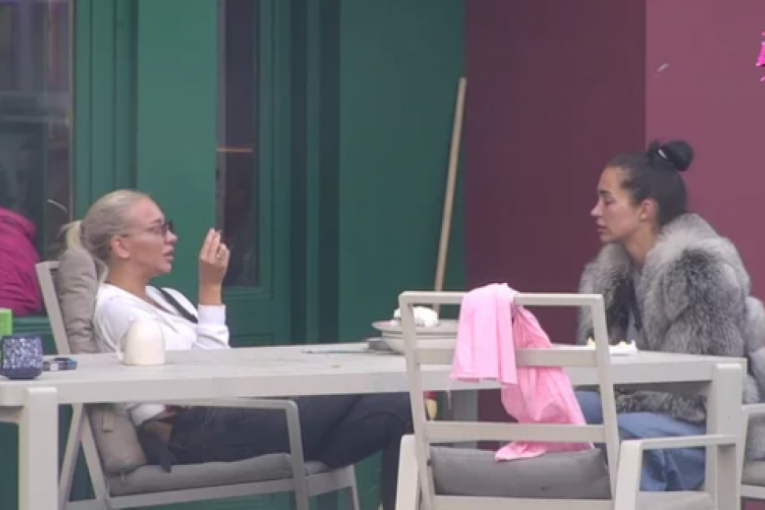 Laura Prgomet teši Gloriju Jelovac