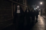LJUDI U CRNOM PLAŠE DECU U INĐIJI I JAKOVU! Građani u strahu - da li je u pitanju novi bezumni TikTok izazov?