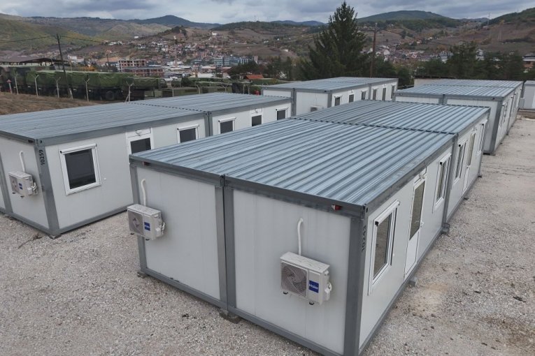 Novi stambeni i sanitarni kontejneri za VS
