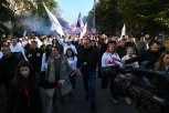 VUČIĆ S NARODOM U ŠETNJI NOVIM SADOM! Sve se ori od "Aco, Srbine", građani ga pozdravljaju - USKORO SUSRET SA FICOM! (FOTO, VIDEO)