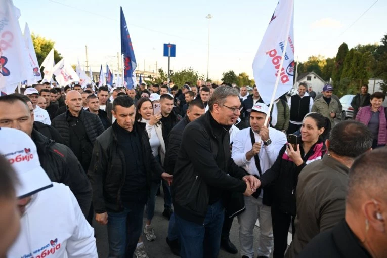 STUDENTSKU LISTU PODRŽAVAJU NATO I ALBANSKI LOBISTI: Vučić poručio iz Novog Sada