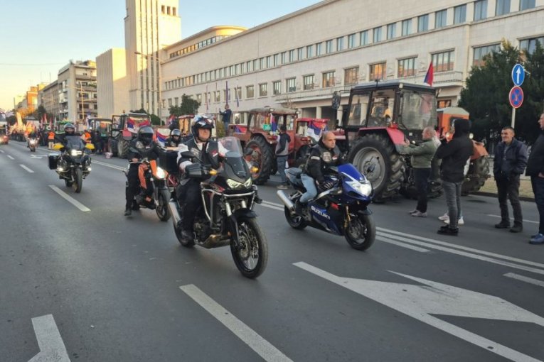 100.000 ljudi na skupu u Novom Sadu 