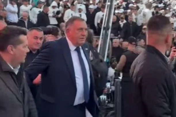 "ZA SRBIJU KOJA NE KLEČI I SRPSKU KOJA NE ODUSTAJE!" Dodik se oglasio sa predizbornog mitinga "Ujedinjena Srbija" u Novom Sadu - SRBI SA OBE STRANE DRINE, STOJE ZAJEDNO!