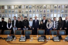 ZNANJE ČUVA KORENE: Kako obrazovanje u Srbiji pomaže mladim Srbima iz regiona
