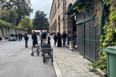 Potresne scene na kremaciji Vladimira Vuletića: Ovome se malo ko nadao (FOTO)