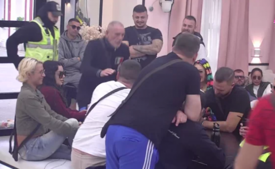 Obezbeđenje jedva obuzdalo Marka Osmakčića