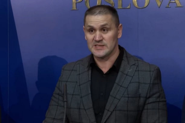 UHAPŠEN ŠEF OZBEZBEĐENJA PRVE BANKE! Namerno udario u vozilo iz pratnje direktora policije Crne Gore - BIO I NAORUŽAN!