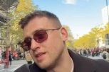 SLAVNI SRBIN ZAROBLJEN USRED HAOSA U PARIZU! Mića se oglasio iz Francuske, ULICE DEMOLIRANE, AUTOMOBILI GORE! (VIDEO)