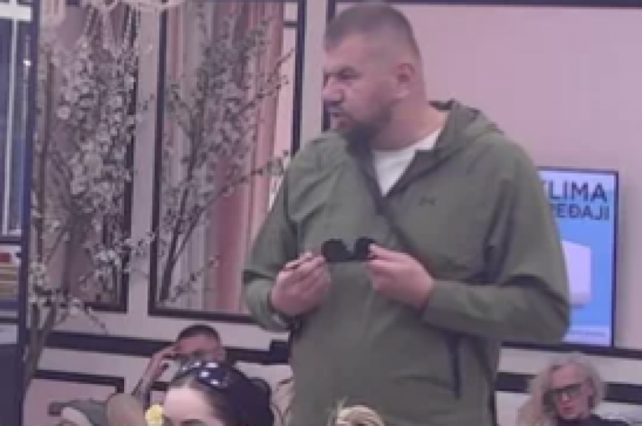 Anđela Đuričić brutalno ponizila Aneli Ahmić