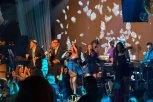 Zagrevanje pred solistički koncert: Chegi bend napravio ludnicu u Beogradu uoči spektakla, publika u transu (FOTO + VIDEO)