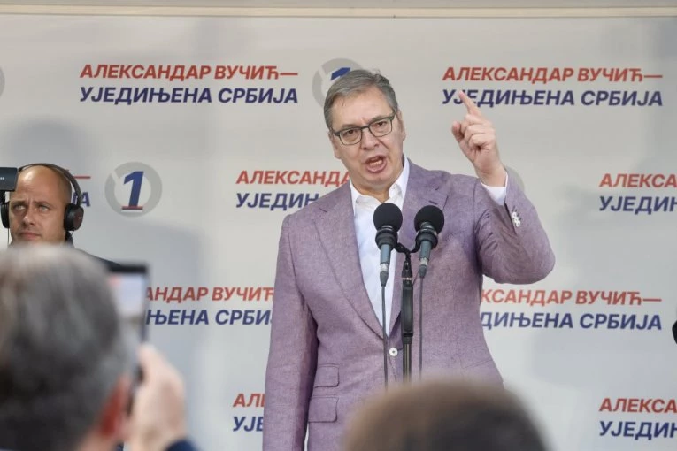 "SRBIN NE DA SVOJU OTADŽBINU NIKOME!" Vučić poslao naciji jaku poruku: Pobedićemo i imaćemo slobodnu Srbiju i u budućnosti! (VIDEO)