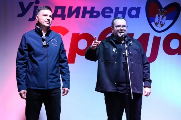 VIŠE OD 8.500 LJUDI U ŠETNJI NAPREDNJAKA U NIŠU: Pavlović i Lazarević pozvali na završni skup "Ujedinjene Srbije"! (FOTO)