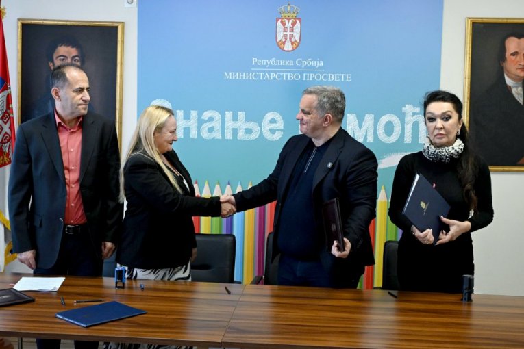 Dejan Vuk Stanković potpisao važan sporazum sa sindikatima