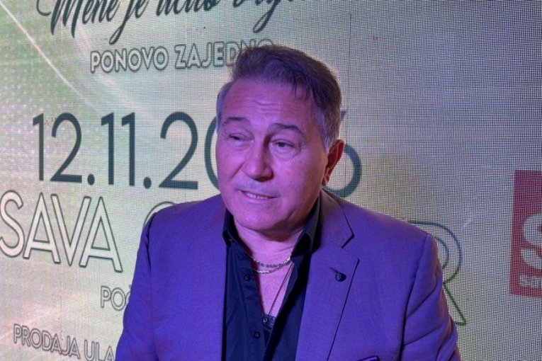 Halid Muslimović, pevač