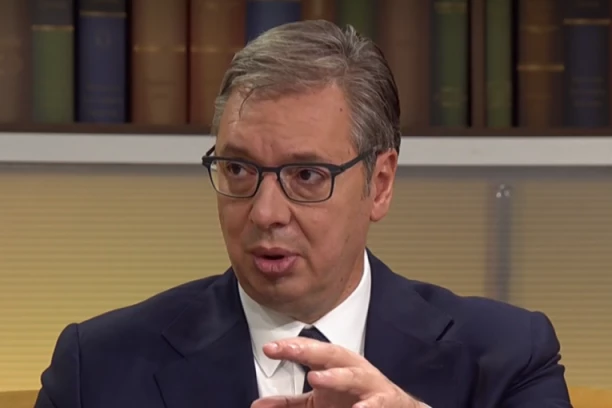 VUČIĆ ZAGRMEO: Politika mora napolje iz škola i fakulteta!