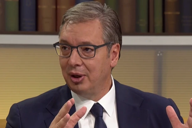 "NISAM JA SRDANOVIĆ DA UKRADEM I NEKRETNINE I GARAŽE!" Aleksandar Vučić u "Ćirilici" otvoreno o zabrani na N1