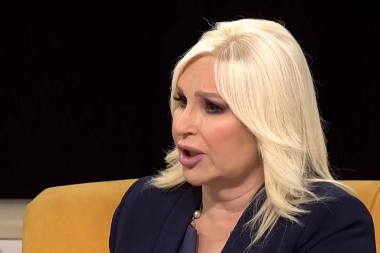 "KAD SAM BILA SAMA U PROTEKLE DVE GODINE I POD VODOM, ON ME JE JEDINI ZVAO!" Zorana Mihajlović otkrila kolika je veličina Aleksandar Vučić!
