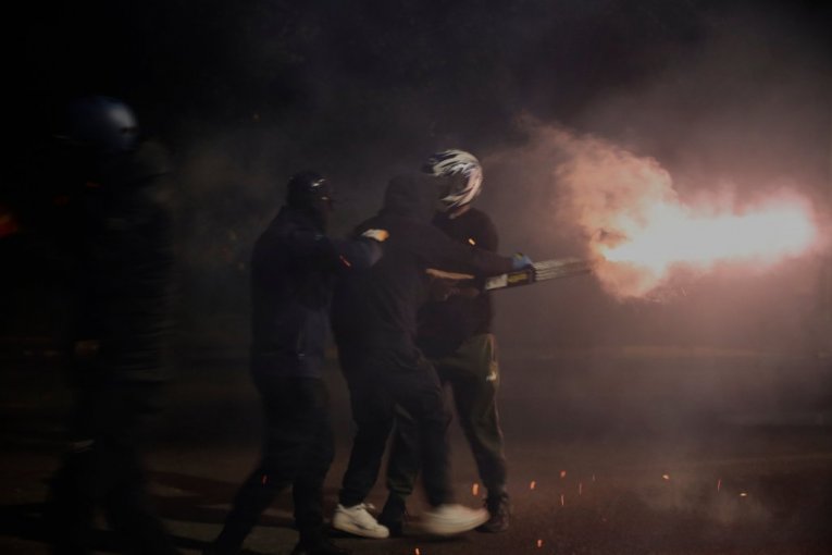 Demonstranti ne odustaju 