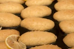Starinske URMAŠICE koje uvek uspevaju: Recept za sočne kolače pune slatkog sirupa