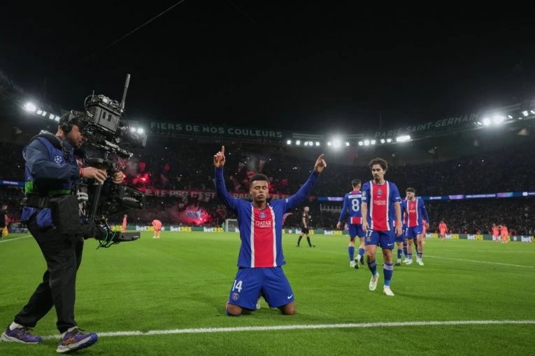 Luda Liga šampiona: PSŽ nokautirao Barselonu, Siti iskalio bes na AEK-u i Nikoliću, golovi na sve strane