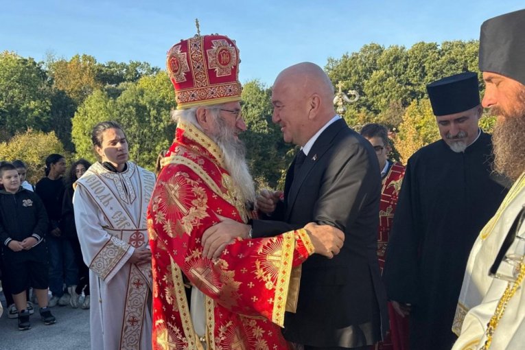 U Šumaricama u toku liturgija povodom 21. oktobra
