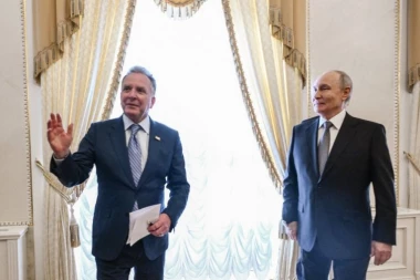 "VI STE HUMANITARAC, GOSPODINE!" Trampov čovek NAHVALIO Putina, imao je samo OVO da mu poruči! (VIDEO)