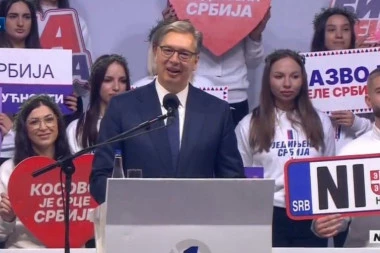 SVE SE ORI OD "RUZMARINA"! Vučić izašao na binu na velikom predizbornom skupu u Nišu - DESETINE HILJADA LJUDI S NJIM PEVA! (FOTO, VIDEO)