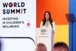 TAMARA VUČIĆ u belom odelu na svetskom samitu: Jedan DETALJ svima privlači pogled (GALERIJA)