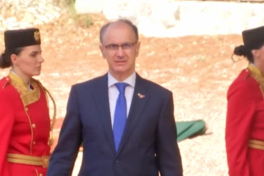 SRBIJA NE ODUSTAJE OD EVROPSKOG PUTA: Macut potvrdio posvećenost reformama i članstvu u EU!