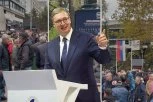 SKUP UJEDINJENE SRBIJE NA NOVOM BEOGRADU: Nepregledna masa ljudi iz čitave Srbije stiže ispred Hale sportova