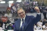 SKUP UJEDINJENE SRBIJE NA NOVOM BEOGRADU: Vučić se obratio: Vidimo se uskoro u Hali sportova! (VIDEO)