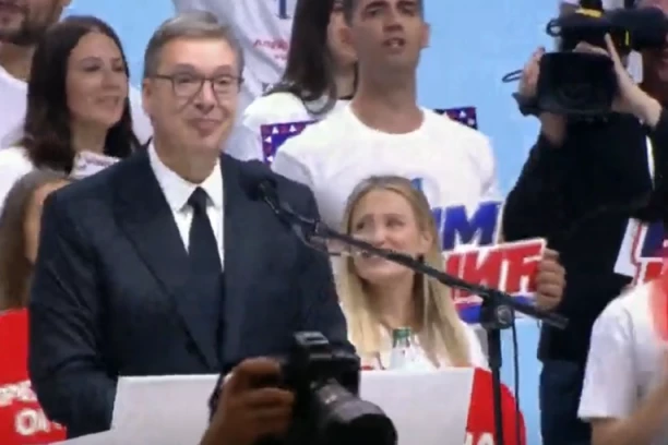 "OVO NIKADA NEĆE IMATI, OVO NE DOLAZI SPOLJA!" Vučić pred punom Halom sportova - Vi ste već pobedili! (VIDEO)