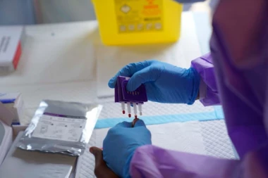 HITNO HOSPITALIZOVAN! Nigerijac primljen u bolnicu u Cirihu zbog sumnje na smrtonosnu bolest!