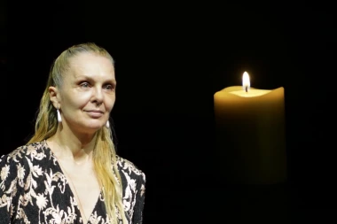 ESTRADA ZAVIJENA U CRNO, UMRO ZORAN TUTUNOVIĆ TUTUN: Muzički velikan sa VIŠE OD 300 HITOVA bio kum Nedeljka Bajića Baje i muž Eleonore Barudžije!