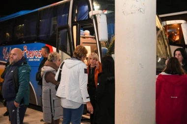 VELIKI ODZIV SRBA SA KOSOVA! Od ranog jutra krenuli put centralne Srbije da glasaju!