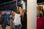 VELIKI ODZIV SRBA SA KOSOVA! Od ranog jutra krenuli put centralne Srbije da glasaju!