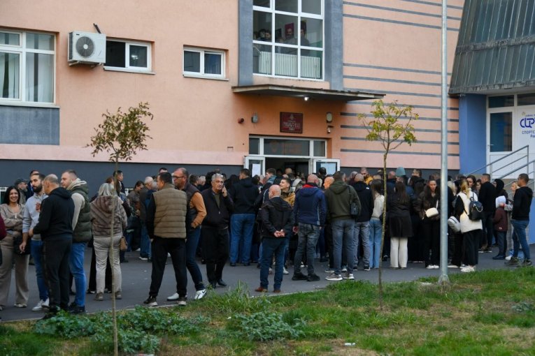 Veliki broj ljudi izašao na glasanje