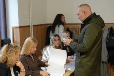 Zapadna Srbija obara rekorde: U Bajinoj Bašti do 10 sati glasalo čak 27 odsto birača!