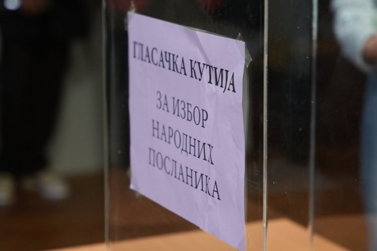 Srbija danas glasa