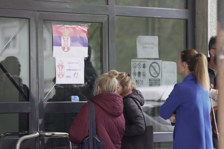 Glasanje u zapadnoj Srbiji