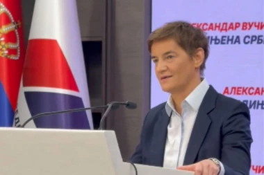 VUČIĆ SE OBRAĆA IZ ŠTABA SNS U 21.30!