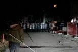 "PODRŽAVAM STUDENTE, ALI NE OVO - BESPOTREBNO I PRETERIVANJE!" Građani osuđuju napad na TV Informer! (FOTO)