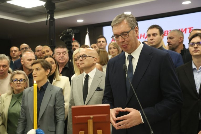 Vučić na slavi SNS
