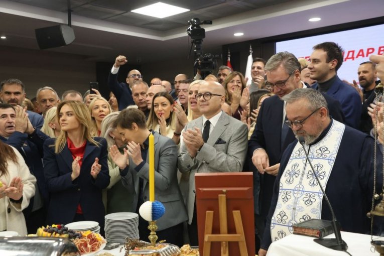Vučić na slavi SNS